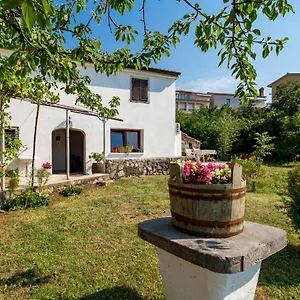Ema Apartman